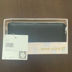 Anne Klein | Boxed Slim Bifold Wallet